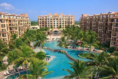 Image de Three Bedroom Suite - Overlooking the beach!