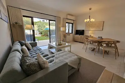 Image de 2 bedroom townhouse in Lakeside Village, Quinta do Lago
