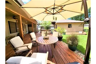 Image de Elegent Nasa Ranch 5 bedrooms Oasis