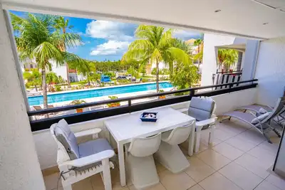 Image de Spacious Simpsonbay Yachtclub apartment with pool