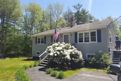 Happy Ours! 3br 1. 5 Bath