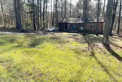 Image de Piney Woods Two Bedroom Cottage By The Lake