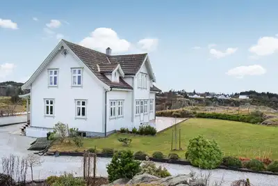 Belle maison à Bekkjarvik avec WiFi