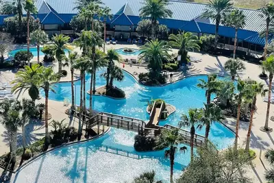 Image de 3101 Poolside Special ~ 2 Bdrm ~ Book May 3rd ~ Lagoon Pool ~ Hot Tub Pool Bar