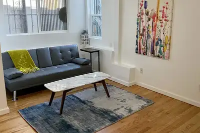 Image de 2b1b Private Suite in Sunset Free Street Parking