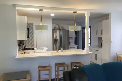 Image de Relaxing newly remodeled home with Ac