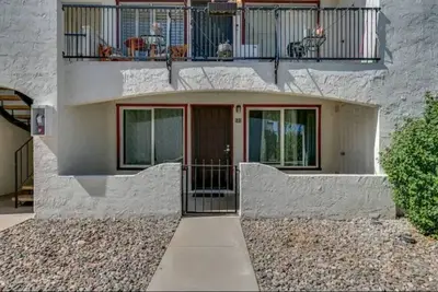 Image de Renovated Villa in Old Litchfield