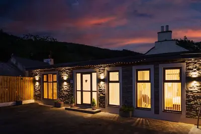 Image de Ballachrink Lodge - a holiday cottage that sleeps 4 guests in 2 bedrooms