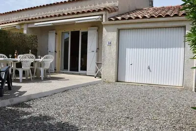Image de Villa cosy avec mezzanine, garage et proche plage - 6 couchages, Gruissan