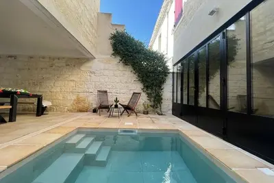 Image de House in the heart of the ramparts of Aigues-Mortes