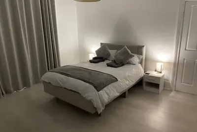 Image de New Day Properties-Great house and location