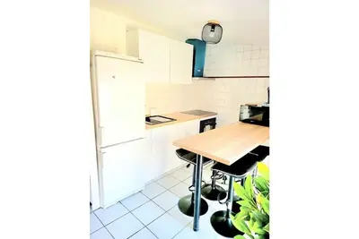 Image de Charmant appartement 2 chambres 400m Centre gare