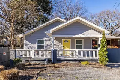 Image de Stylish Urban Retreat, Minutes to Downtown!