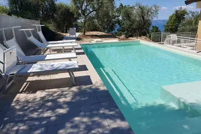 Image de Villa MalĂą - Apt Mara Pool and lake view