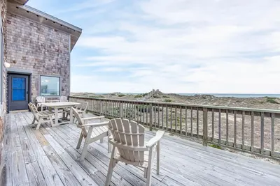 Image de Summer Savings - Oceanfront Dog Friendly Home in Hatteras w/ Close Beach Access