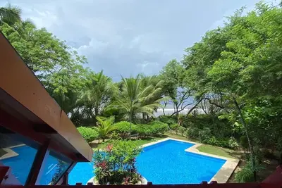 Image de Beachfront Villa Stunning Private Pool, Stunning Patio, 4br, 3ba private parking