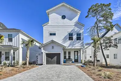 Image de Inlet Beach Escape ~ 1/2 Mi to Beach Access!