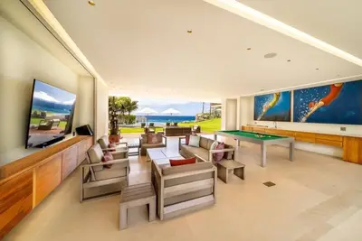 Image de Villa in front of the beach
