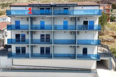 Image de Appartement dans Lokva Rogoznica avec vue mer, terrasse, Climatisation, Wifi (5118-1)