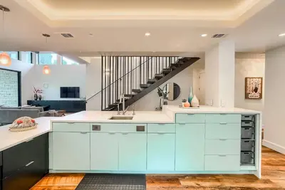 Image de Bright Modern Villa with Guest house.