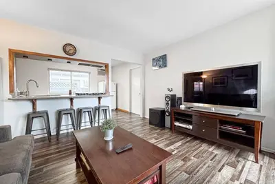 Image de Quaint, cute two bedroom home