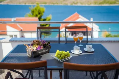 Image de Apartments Gulin - Superior Two Bedroom Apartment with Balcony and Sea View
