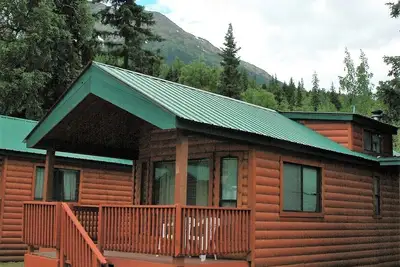 Image de Gwin's Lodge Spruce Chalet #7