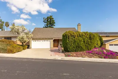 Image de Goode. Homes - Luxury Home w/ Beautiful Garden