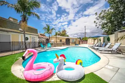 Image de Tropical Home with Pool/Spa, Bbq, Fire pit. Family fun!