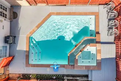 Image de Luxury 5 Bedroom, 3. 5 Bathroom Heated Pool Hot Tub