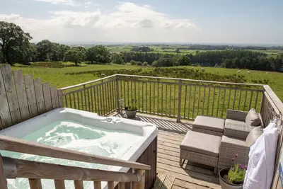 Image de Luxury cottage with panoramic views towards the Lake District and private hot tub