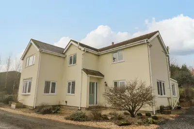 Fairview House, pet friendly, with open fire in Hopton Wafers