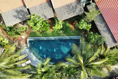 Image de Pao Homes -  Beach Stone Villa 4br with Salt water Pool- 1’ to the sea