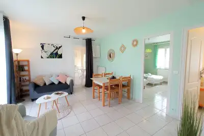 Image de Gîte de Lescurou Émeraude, piscine, détente, repos et dépaysement