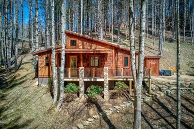 Image de Doe Run Cottage - Fish Camp home with private river access, luxury home