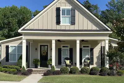 Image de Charming cottage home 10 miles from Masters!
