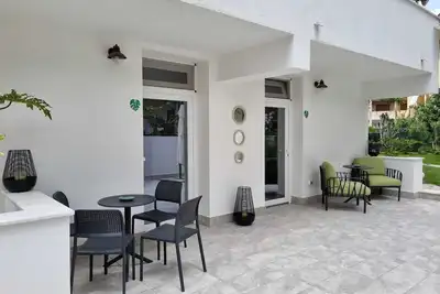 Image de Cozy b&b nestled in the garden a few steps from the historic center