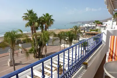 Bel appartement situé au  Mojacar  avec de belles vues sur la mer et la côte