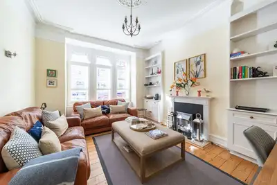 Delightful 2 Bed Fulham Apt Nr the River Thames