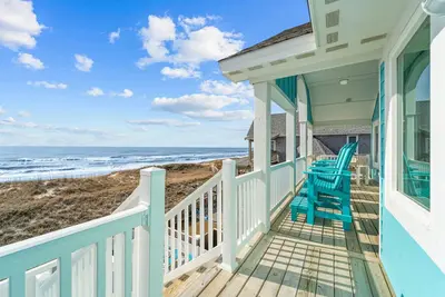Image de Summer Savings Premier Oceanfront Dog Friendly w Pool, Hot Tub, Elevator, Cabana