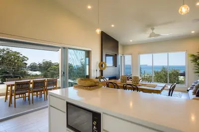 Image de Lily's at Hyams by Latitude South Coast