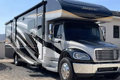 Image de Rv sleeps 6