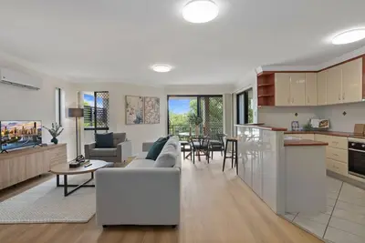 Image de Comfy 2-Bedroom Family Apartment with Free Parking