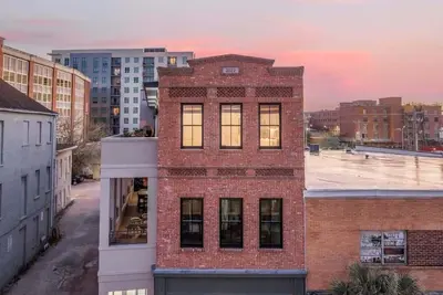 Image de Luxury Penthouse - Overlooking King St w/ Terraces