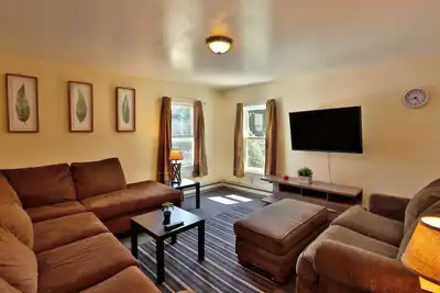 Image de Babe Ruth Apt 2 - All Star Baseball Rentals