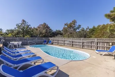 OceanViews with private pool & hot tub — Rest Ashore