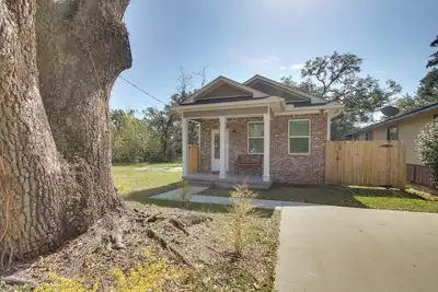 Image de Downtown Pensacola Vacation Rental w/ Yard!