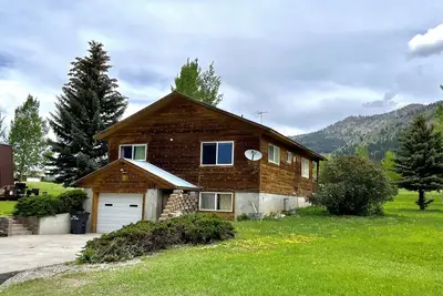 Image de Where Greater Yellowstone adventures begin.