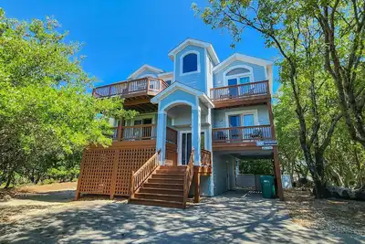 Image de Duckaway Home - Unwind in this 5 Br oceanside home in Duck w/Private Pool!