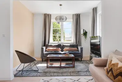 Image de Sanders Charm - Chic 2 chambres avec jardin partagé
